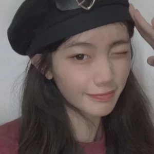 Vogue Black Love Belt Beret Hat